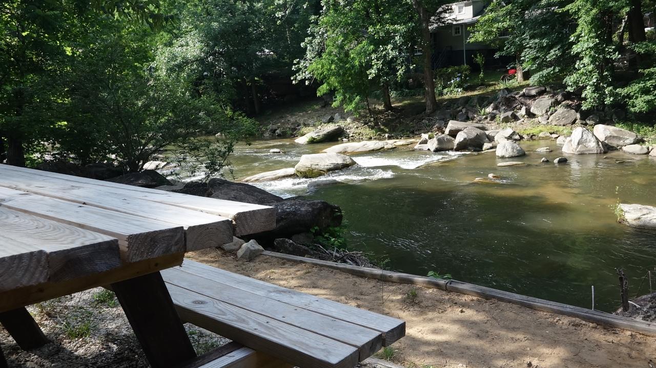 Riverside Lodge At Chimney Rock Luaran gambar